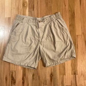 Bill Blass casuals khaki shorts